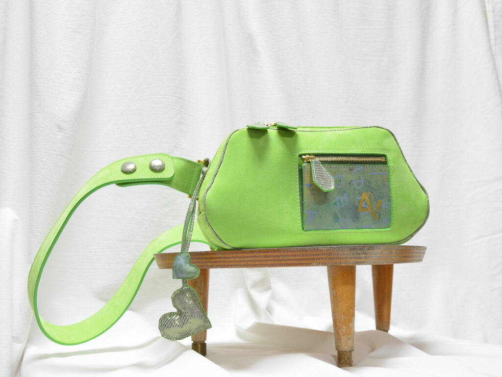 Sac banane en cuir sur mesure – pièce unique, façonnée à la main à Bruxelles